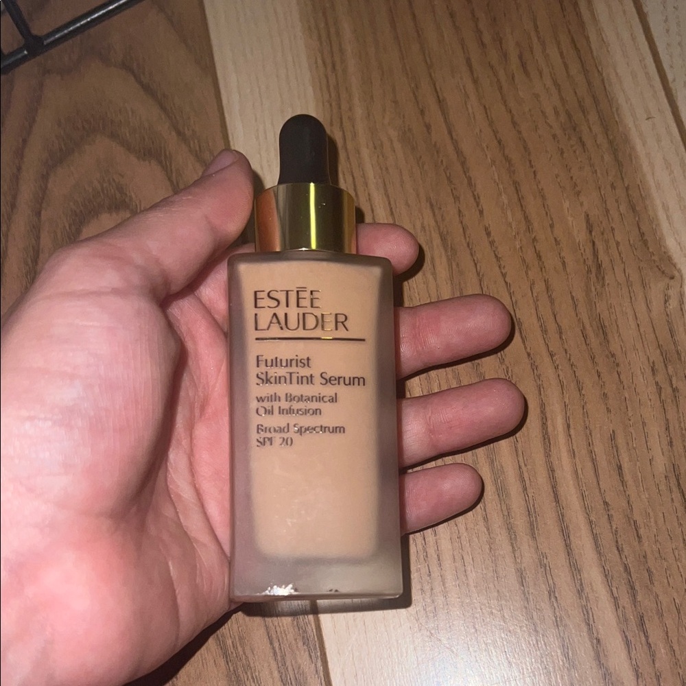 Estee Lauder Futurist SkinTint Serum - Tan